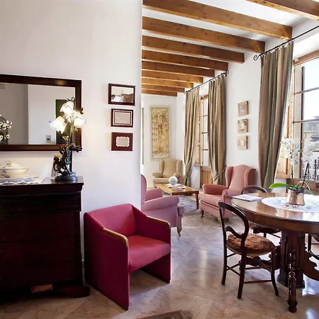 Juma Historic Hotel 3*