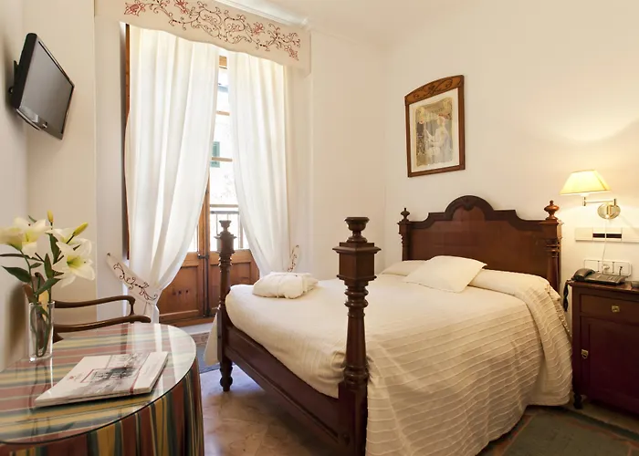 Hotell Juma Historic 3*