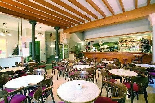 Otel Juma Historic 3*